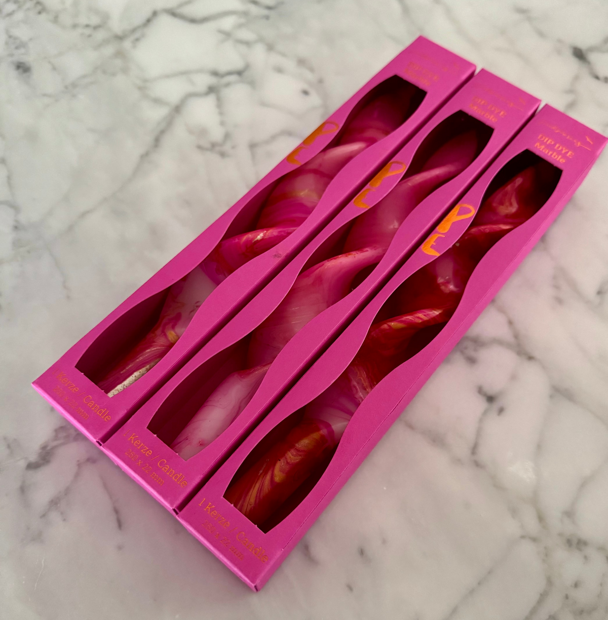 Dip Dye Marble twisted candle - Juicy Hurricane