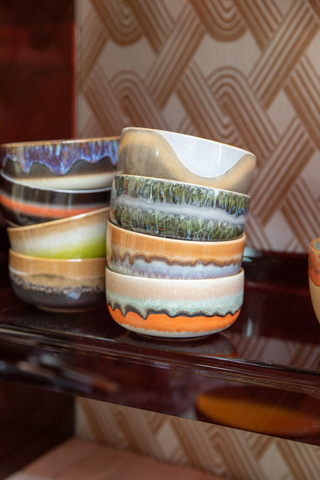 4 retro style dessert bowls with reactive glaze finish