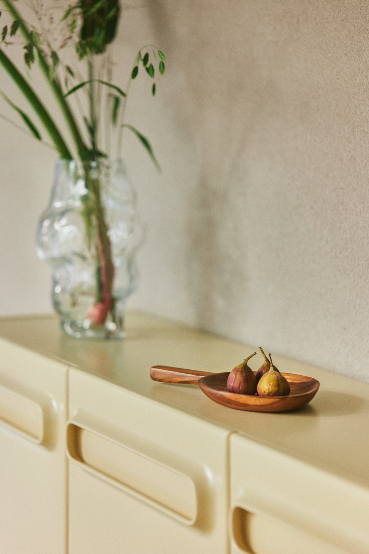 acacia wooden platter in shape of fig