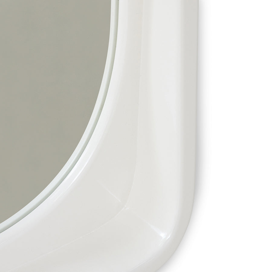 Curve mirror Eggshell white