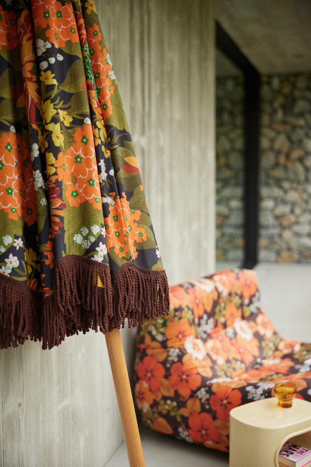 arge patio parasol with retro brown and flower print