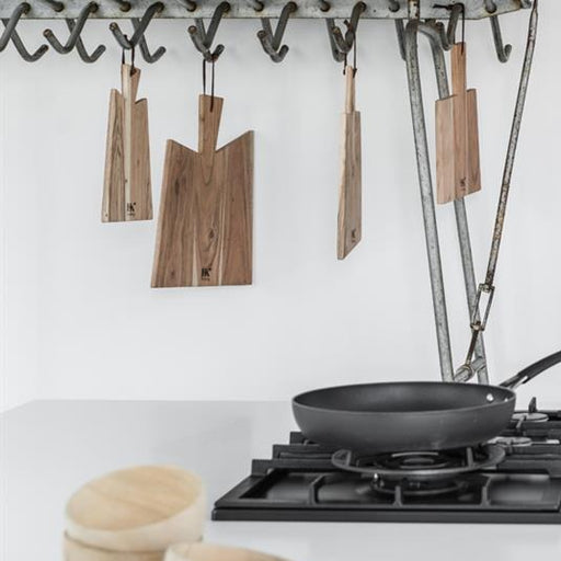 styling idea for wooden kitchen boards