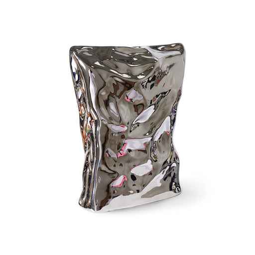 bag of chips silver vase object