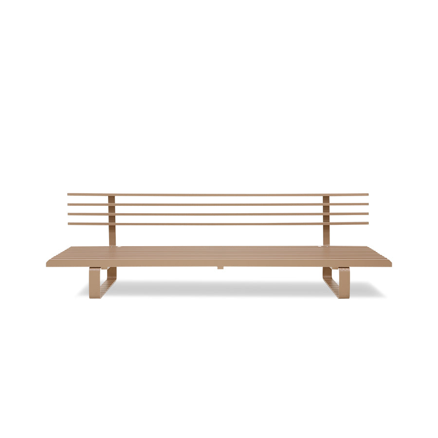 Aluminum outdoor sofa Chai / beige pillows