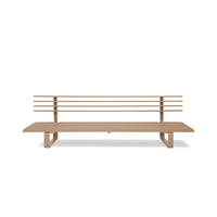 Aluminum outdoor sofa Chai / beige pillows