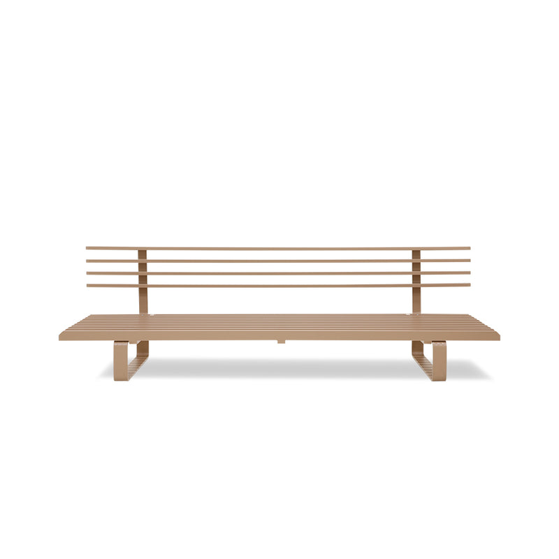 Aluminum outdoor sofa Chai / beige pillows